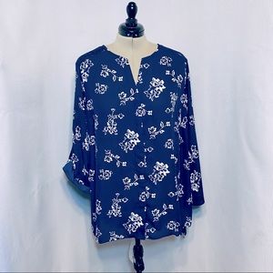 TERRA & SKY Womans Blouse Winter White Flowers on Blue Cove **JUST REDUCED!**